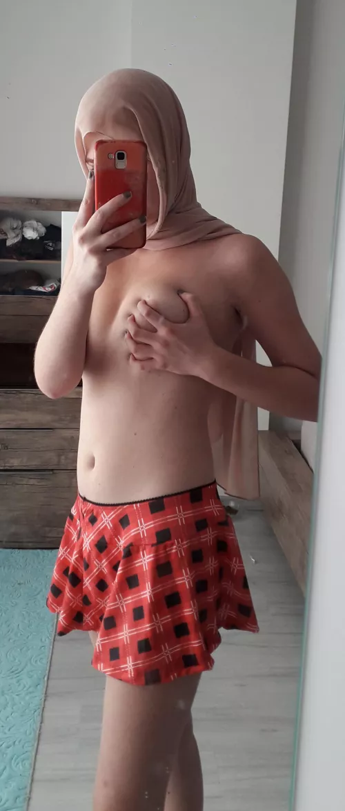 Can my mirror selfie make u horny?