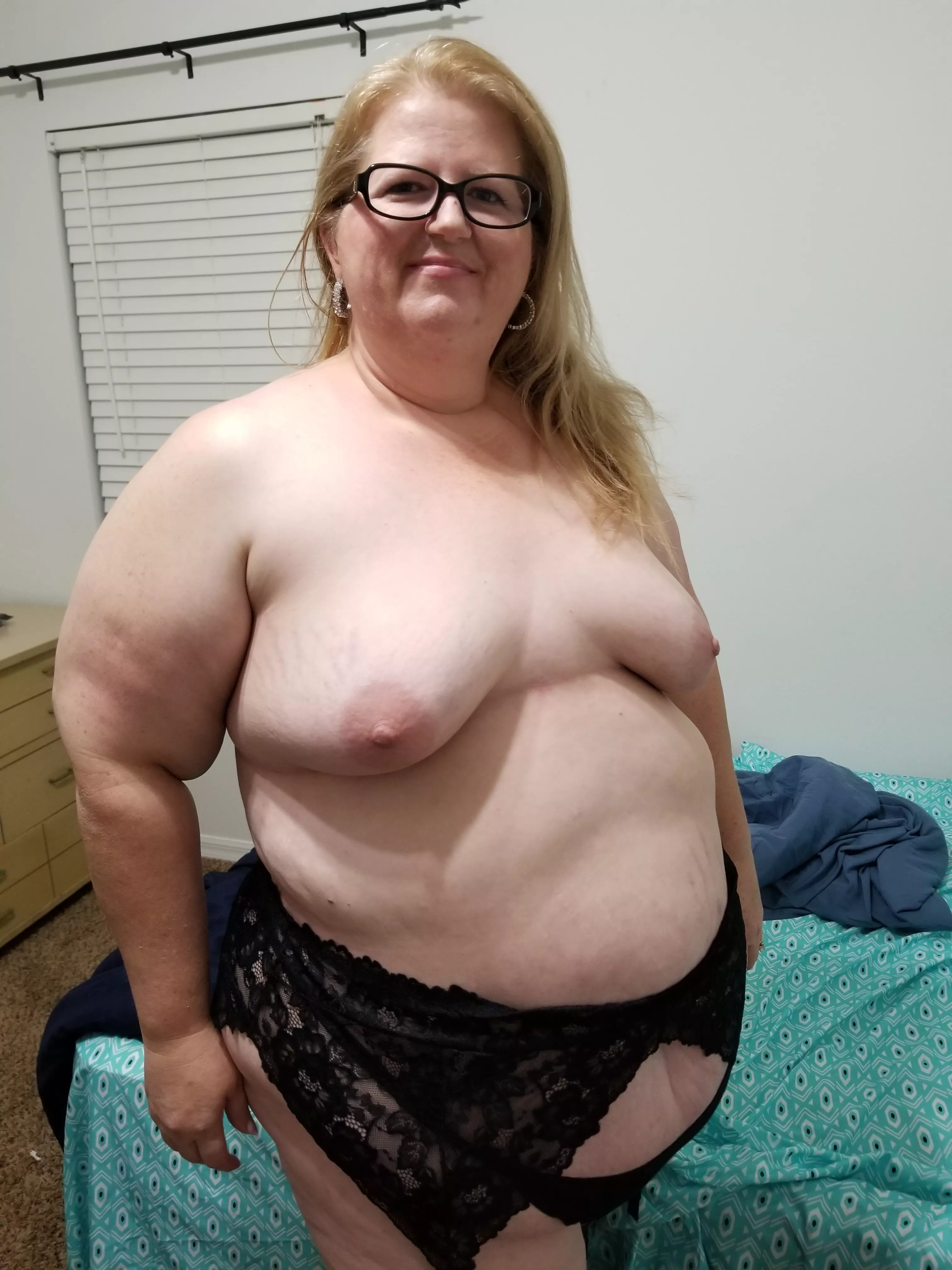 Can someone suck on my tits please? Can someone suck on my tits please?
