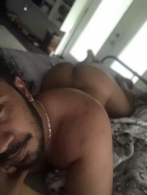 Can we cuddle while you game?