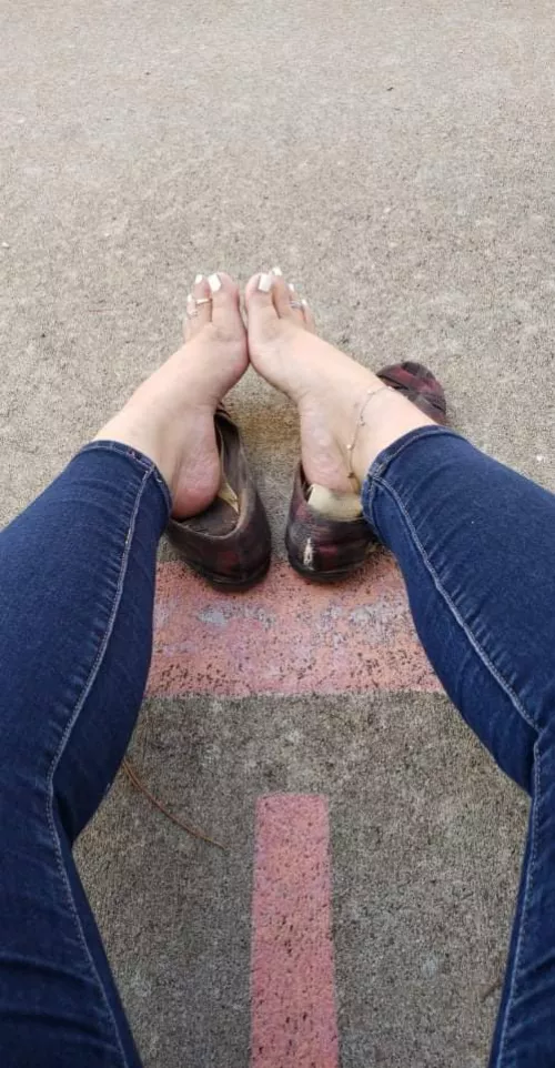 Can you cum just from smelling feet? Can you cum just from smelling feet?