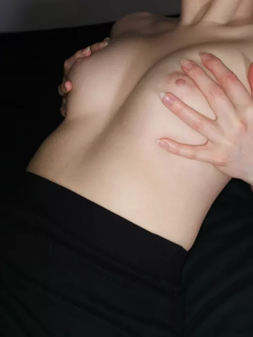 can you feel the heat in this room? 🥵