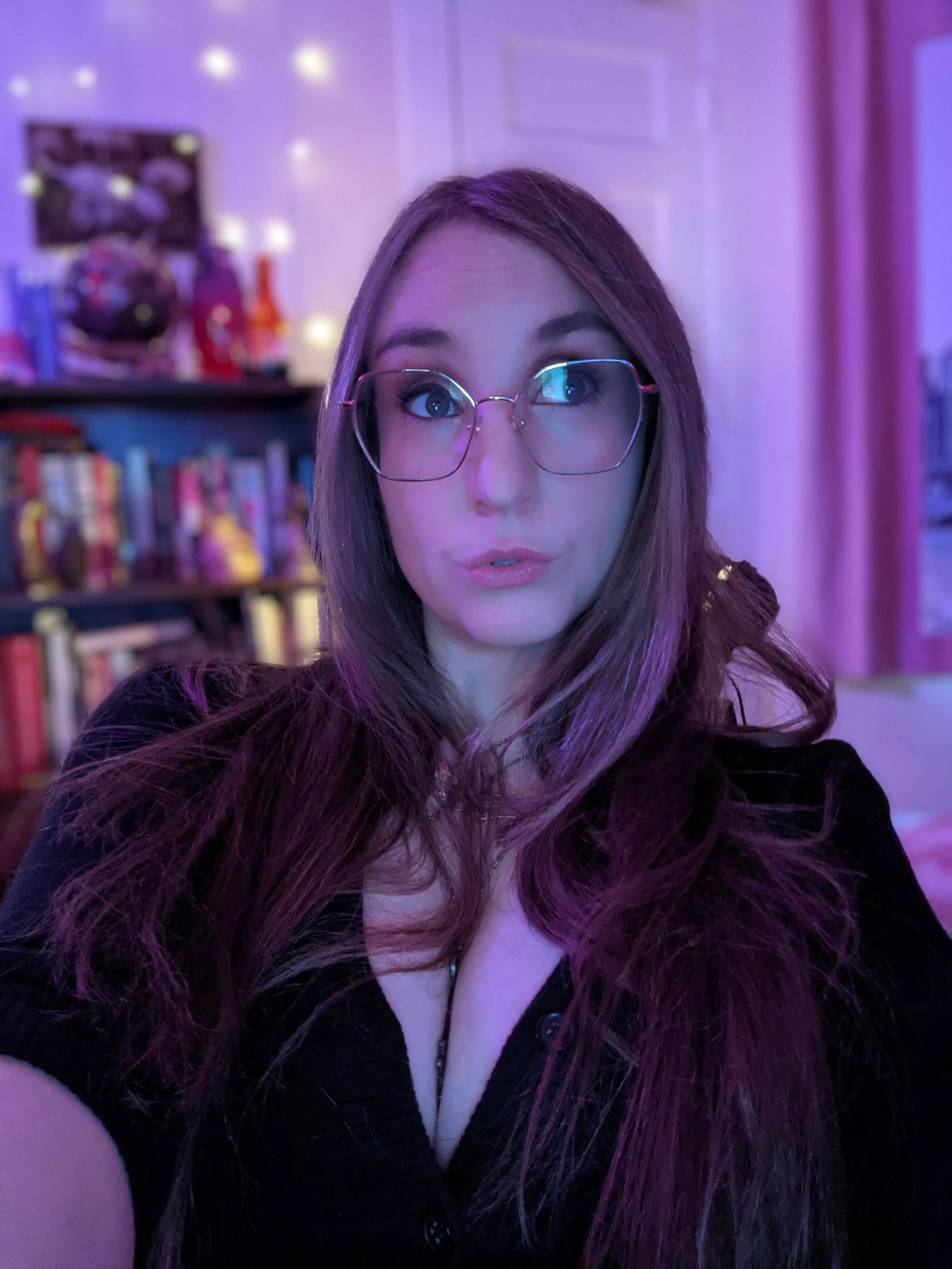 Can you guess my bra size from this picture? I'll bet you can't.