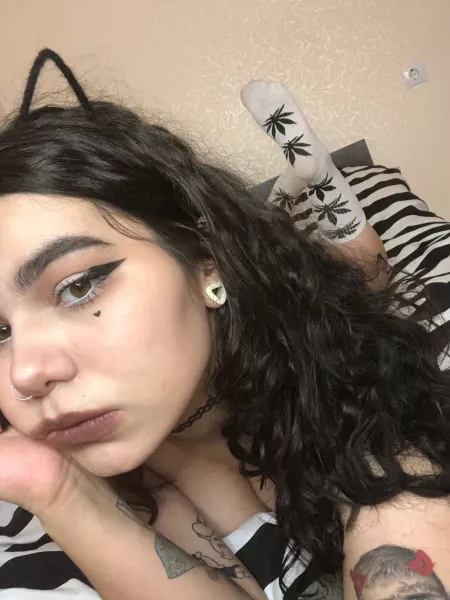 Can you hug me, please? π