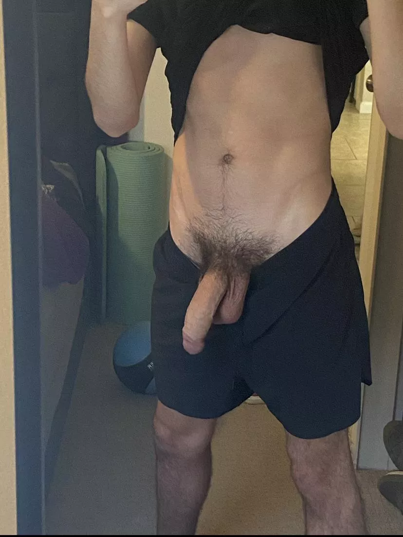 Can you imagine if I tickled your throat with it 😈