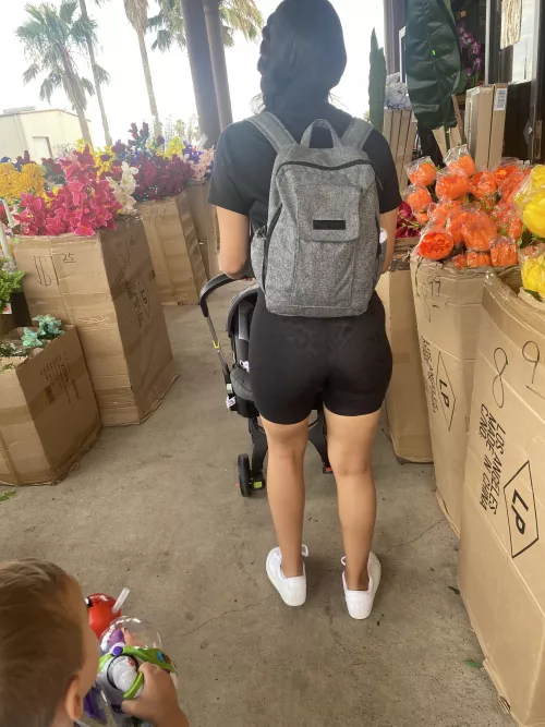 Can you see what kind of underwear she has on? π