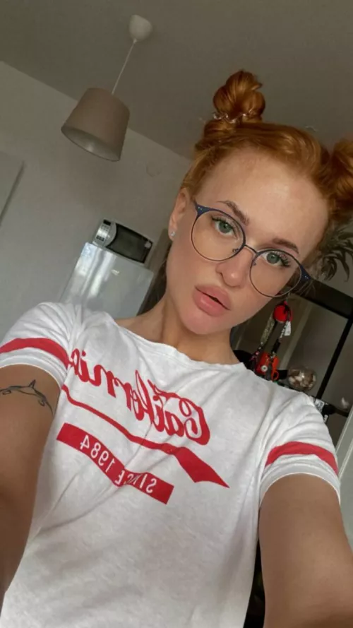 Can you teach a naughty girl a lesson with your dick?