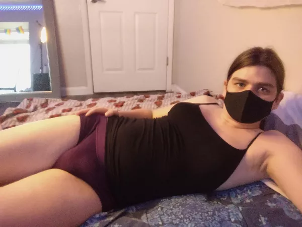 can you tell what's in my pants? π§π₯Ί