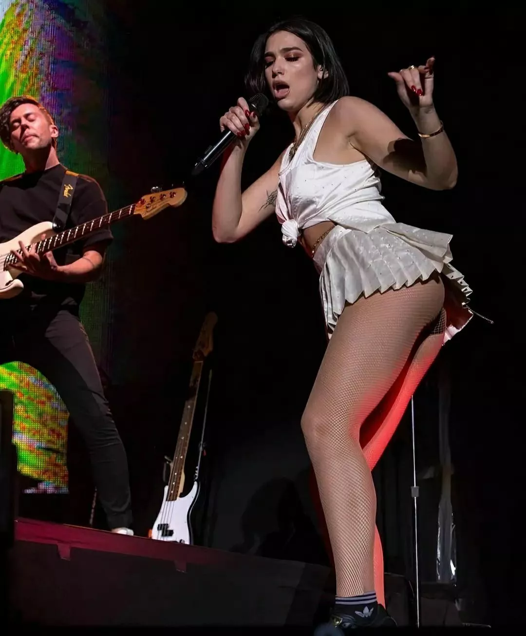 Cant choose between dua lipa's ass,legs and face.lets jerk Cant choose between dua lipa's ass,legs and face.lets jerk