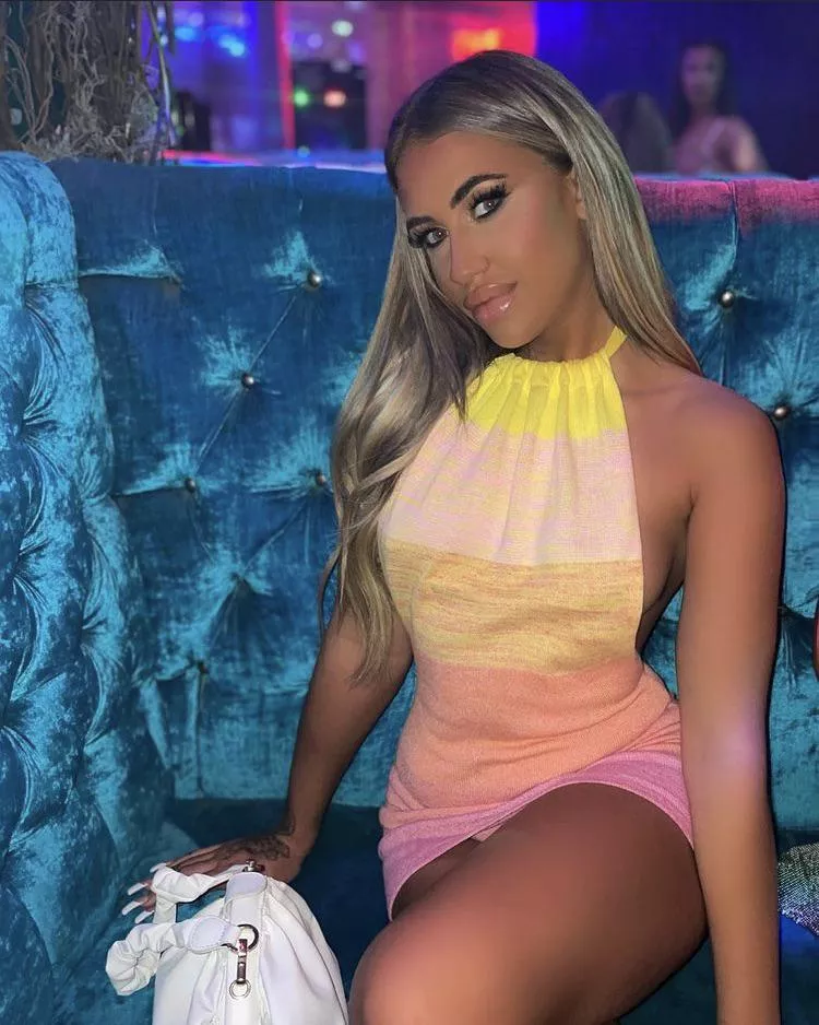 can’t get enough of this bimbo can’t get enough of this bimbo