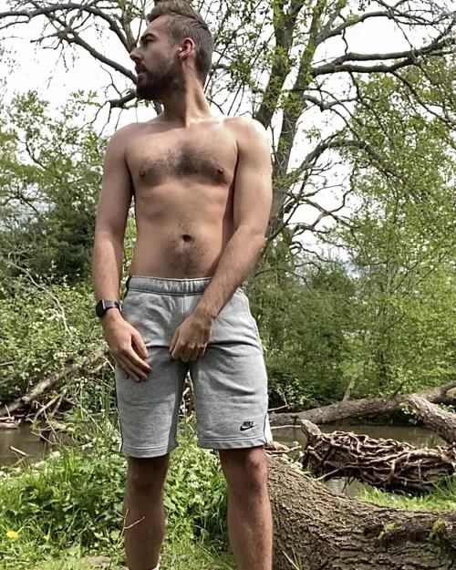 Can’t help but strip off in public 😈