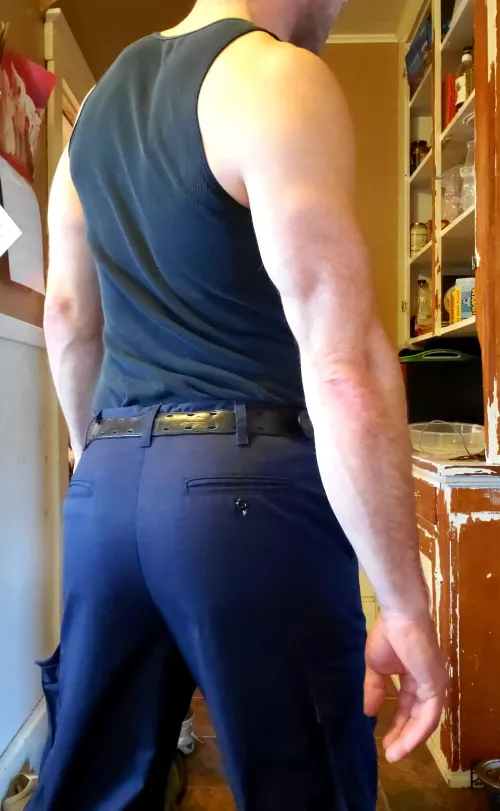 Can't hide it even in my work pants🙈