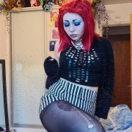 Cant last 5 seconds without ruoning my tights π€£ Cant last 5 seconds without ruoning my tights π€£