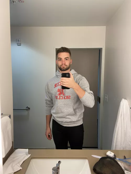 can’t let this mirror lighting go to waste