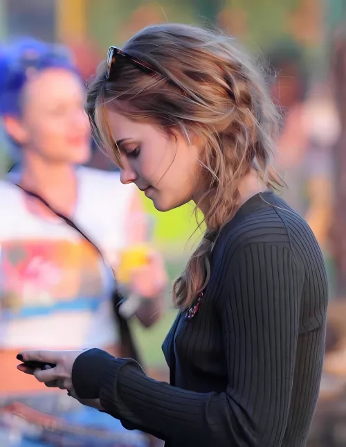 Can’t stop jerking to Emma Watson Can’t stop jerking to Emma Watson