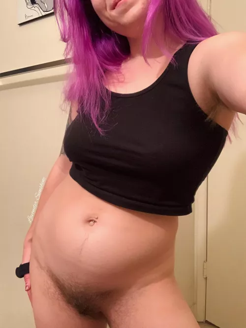 can’t you see that hair peeking out at you? 😋