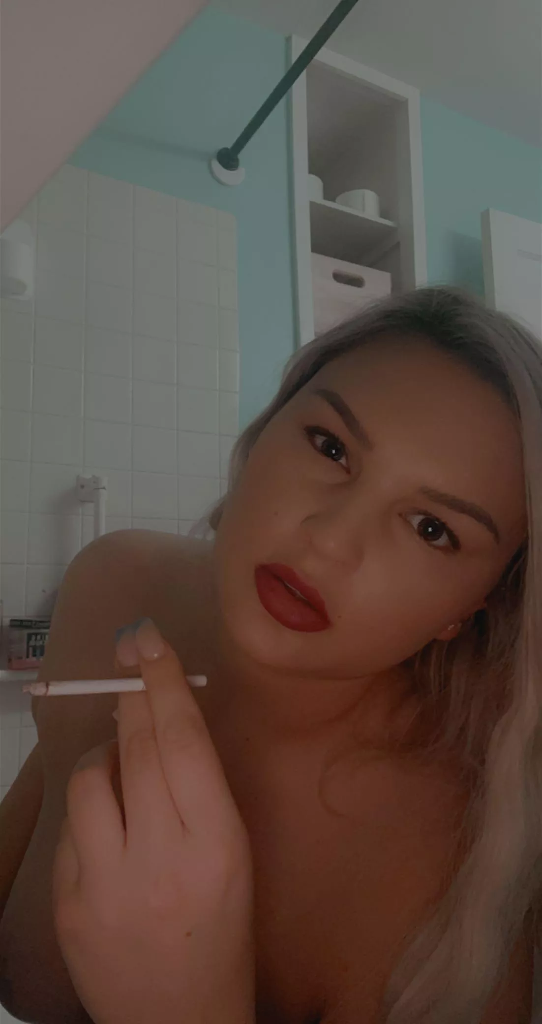 Capris have been my favorite. what’s your favorite cig to see me smoke?