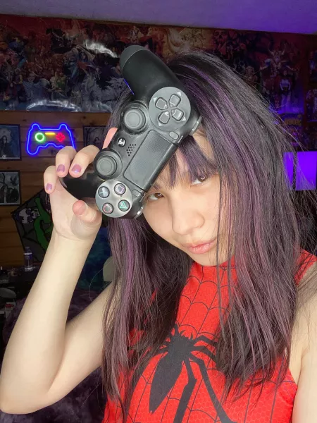 care to play games with a mixed Asian? care to play games with a mixed Asian?
