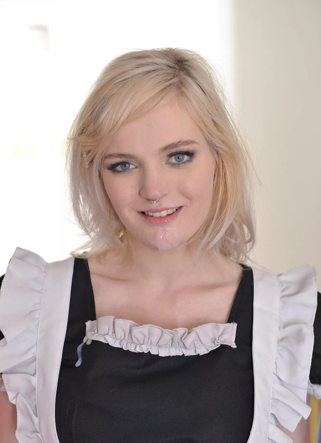 Carly Rae Summers with cum dripping off her chin Carly Rae Summers with cum dripping off her chin