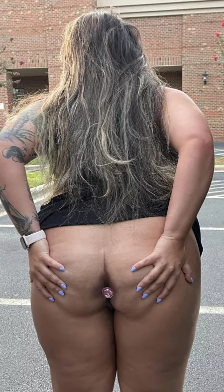 Casual Hump Day Shopping Casual Hump Day Shopping