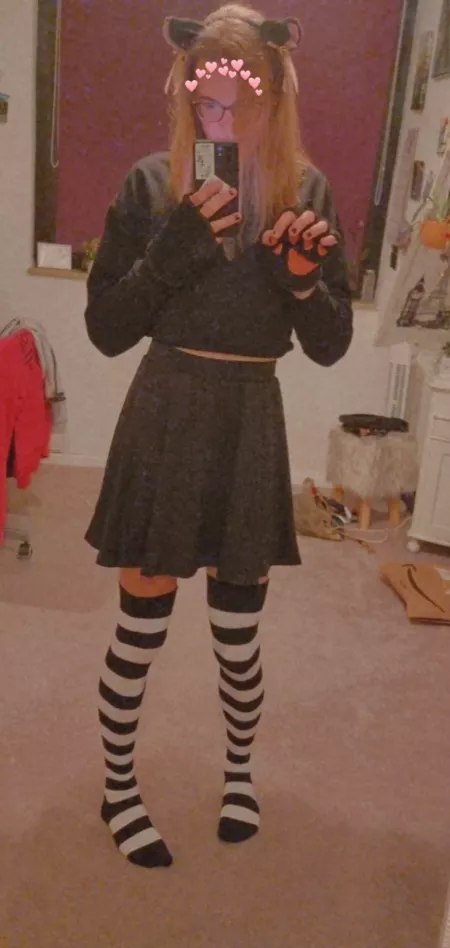 Catboy saying hello to you all cuties!🌸 Catboy saying hello to you all cuties!🌸