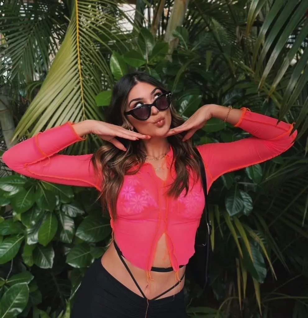 Cathy looking sexy Cathy looking sexy