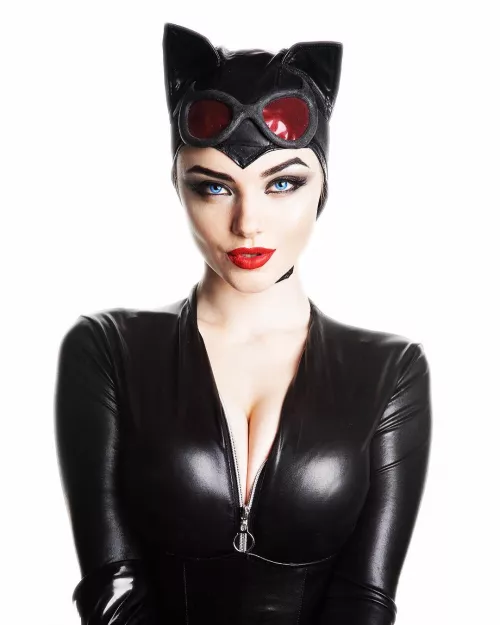 Catwoman by Xenia Shelkovskaya