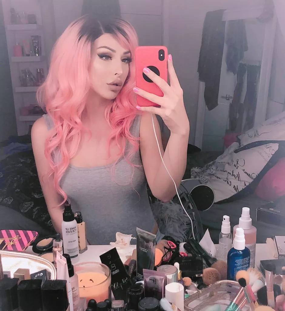 Chanel Santini Selfie Chanel Santini Selfie