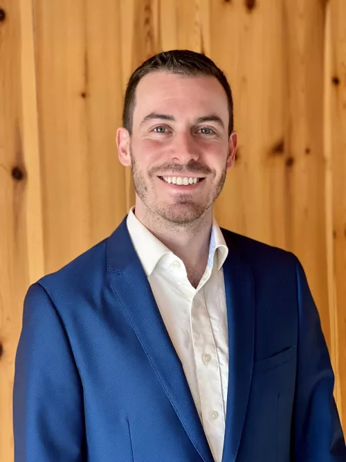 Changed job after 9 years, figured I should update my professional pic!