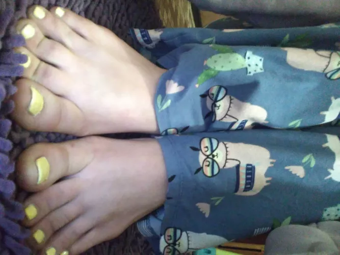 Changed my toe color today π Changed my toe color today π