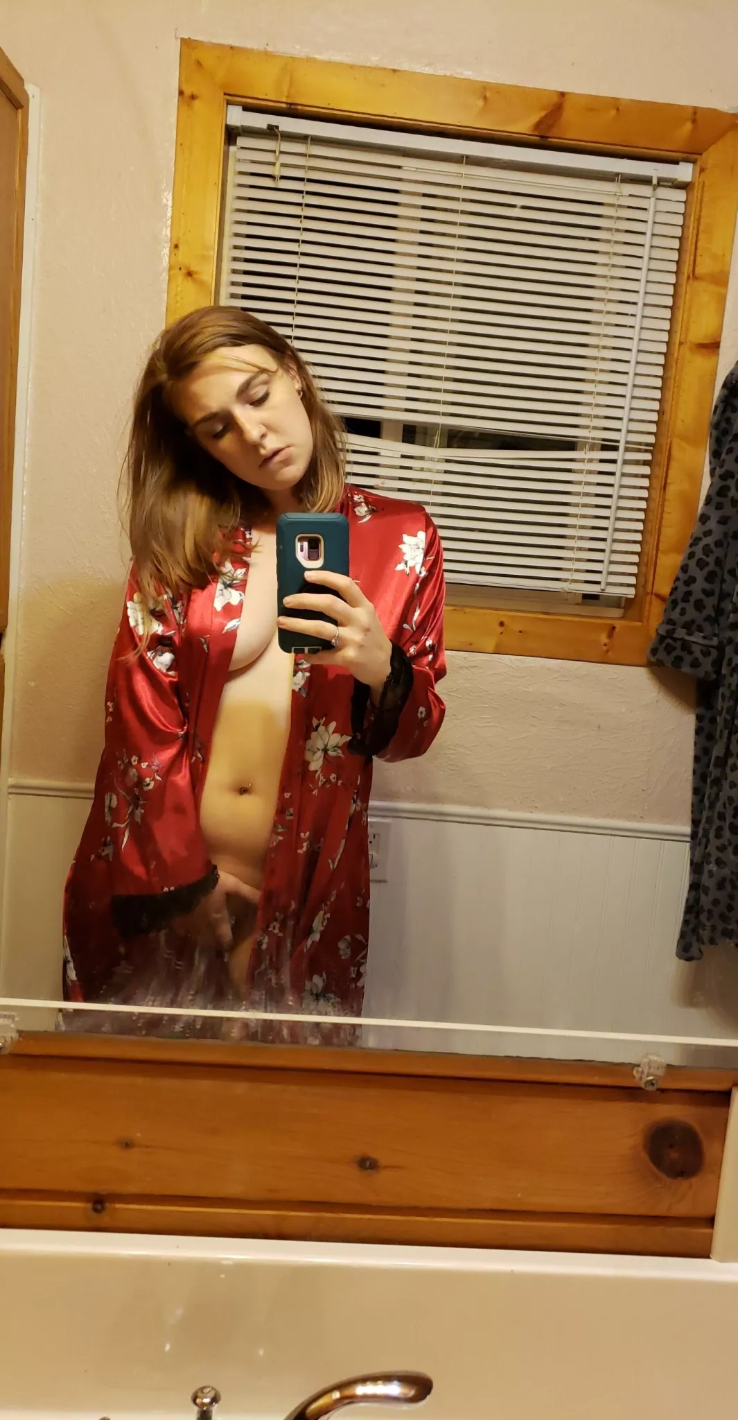 Chatting and trading 25 yo wife, bi guys a big plus so let me know. Send a pic first, Kik chaos1358 Chatting and trading 25 yo wife, bi guys a big plus so let me know. Send a pic first, Kik chaos1358