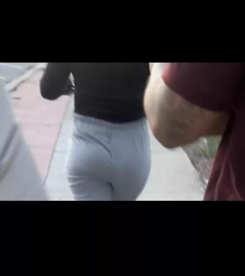 Check out how my booty jiggles on my Page ! These pants where too small for my cheeks Check out how my booty jiggles on my Page ! These pants where too small for my cheeks
