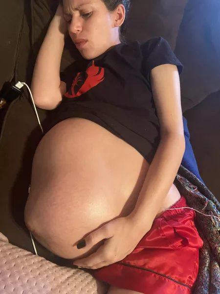 Check out my Dropbox! ππ¦πβ¨87 full length VIDEOSβ¨ of my twin π―ββοΈ pregnancy π€°π»look what popped up in my fb memories!