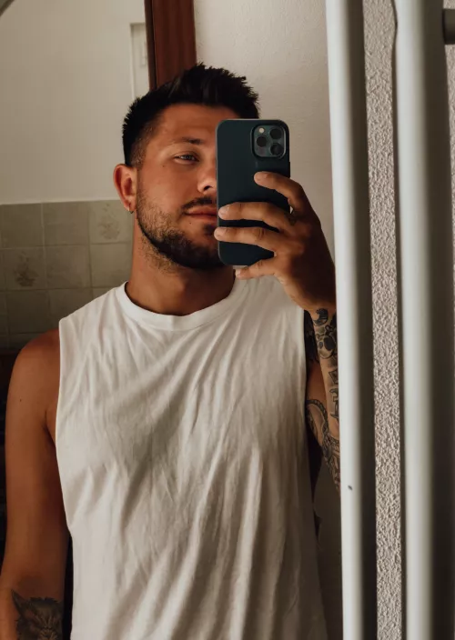 Cheers bros.. itβs almost weekend π Cheers bros.. itβs almost weekend π