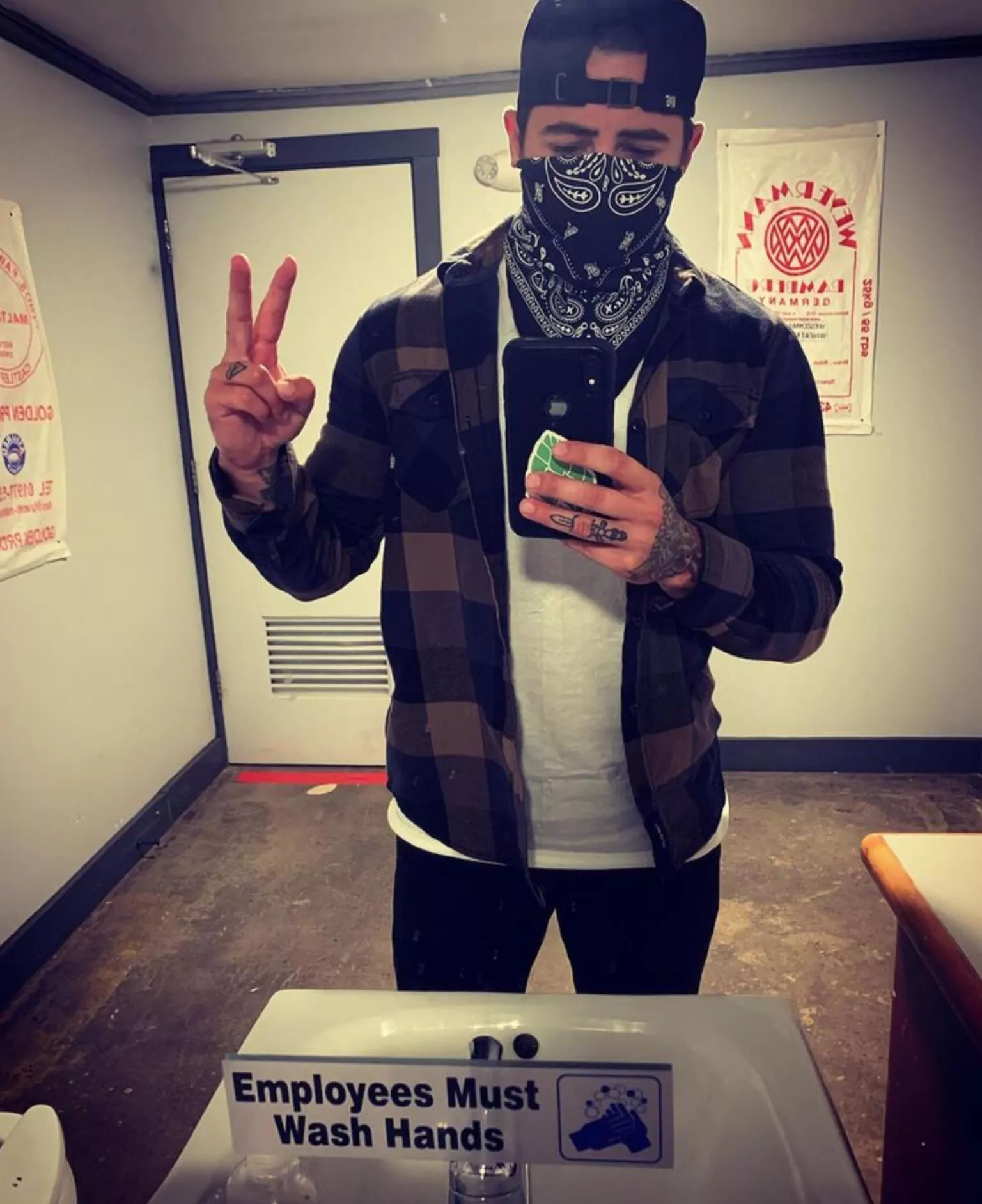 cheers to the freakin weekend ☺️