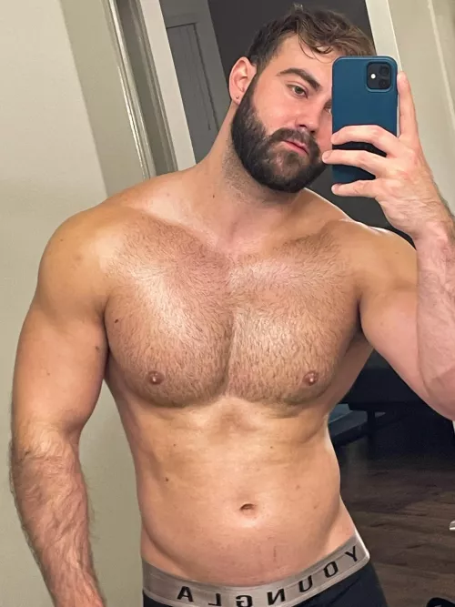 Chest day is selfie day