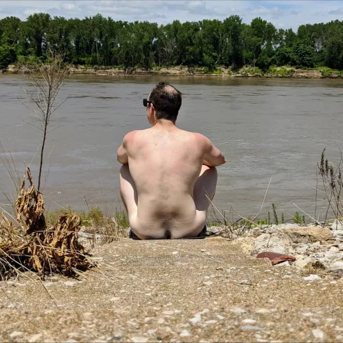 Chilling by the MO river Chilling by the MO river