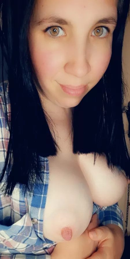 Chilly days and flannel shirts and my favourite kind of day! Just need you here to make it a perfect day 😜💋