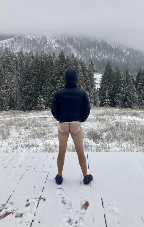 Chilly morning on the deck