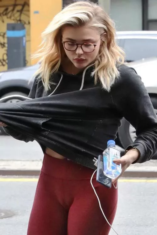 Chloe has me throbbing Chloe has me throbbing