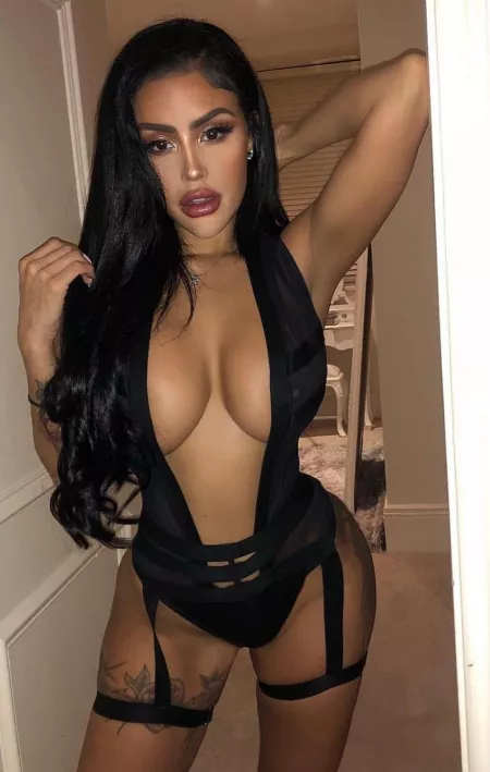 Chloe Saxon ready to go out Chloe Saxon ready to go out