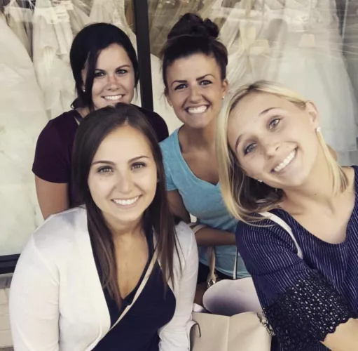 Choose your bride! 💍