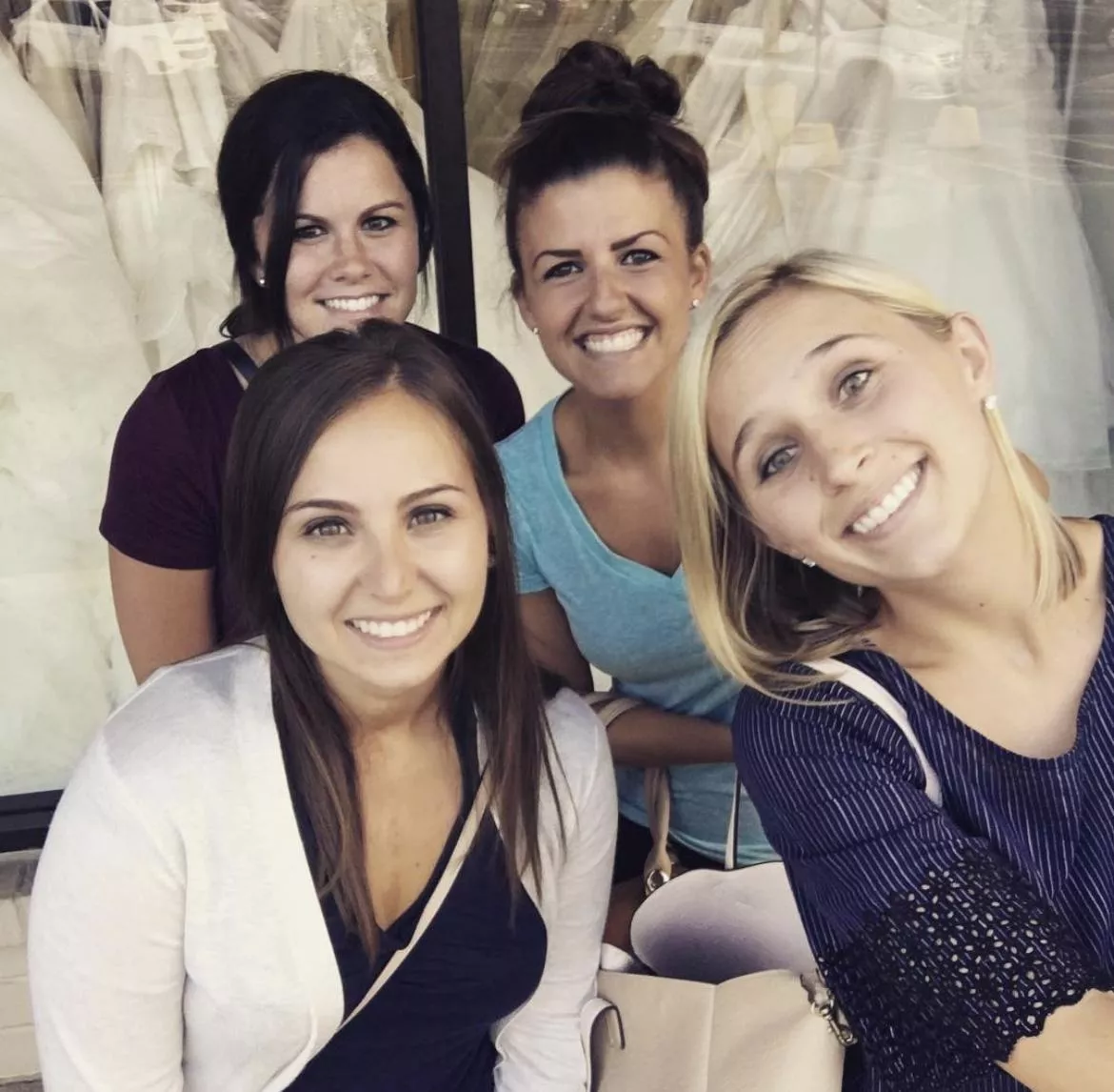 Choose your bride! 💍