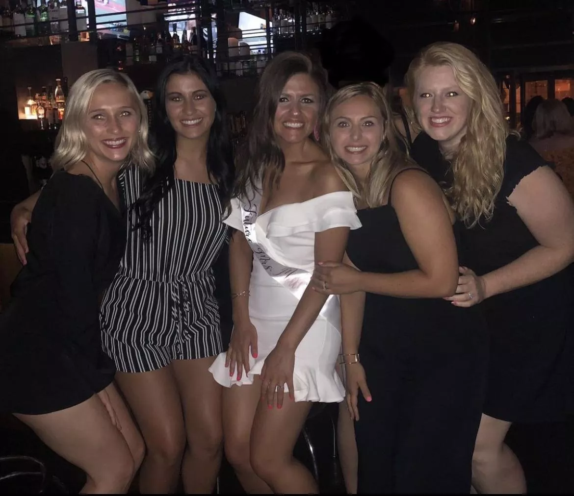 Choose your threesome π Choose your threesome π