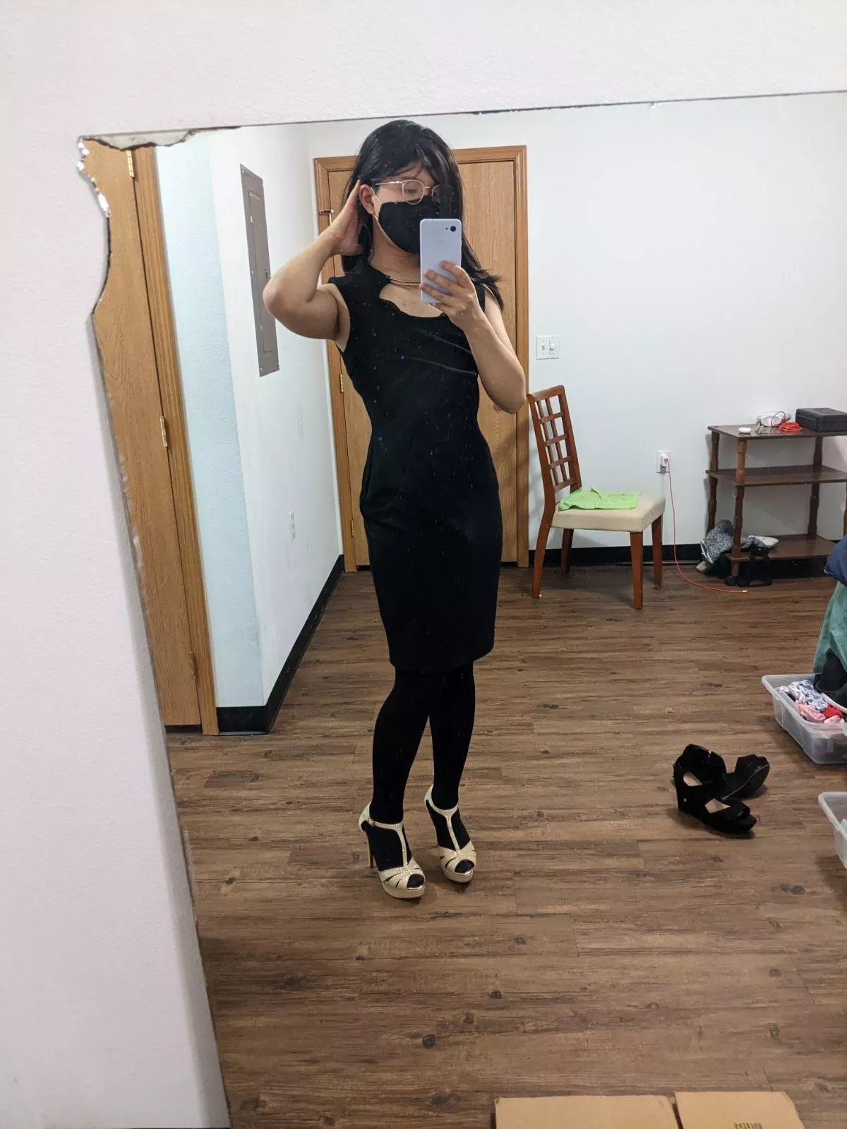 Chrissy with no make up is even a snack. Wait till you see her in a few weeks! 😘