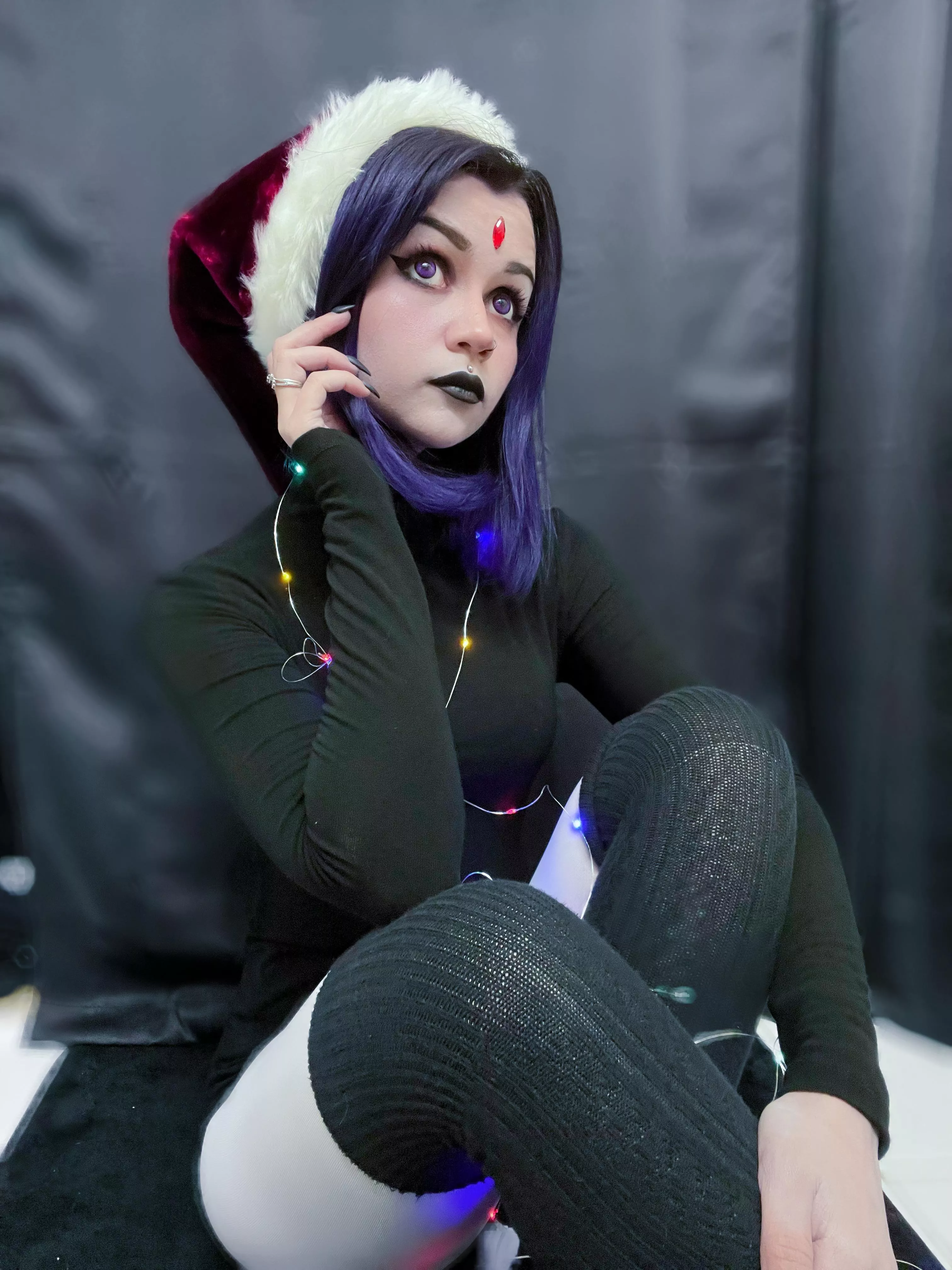 Christmas Raven by soot_sprite_o