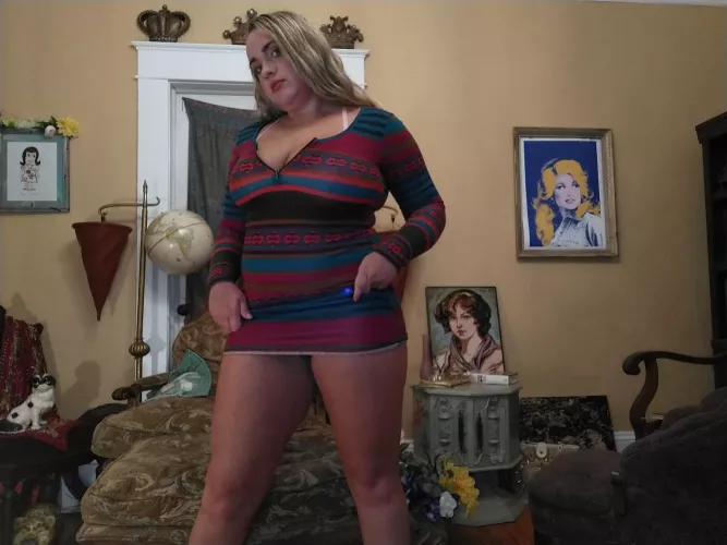 Chubby booty needs pounding, who's up??