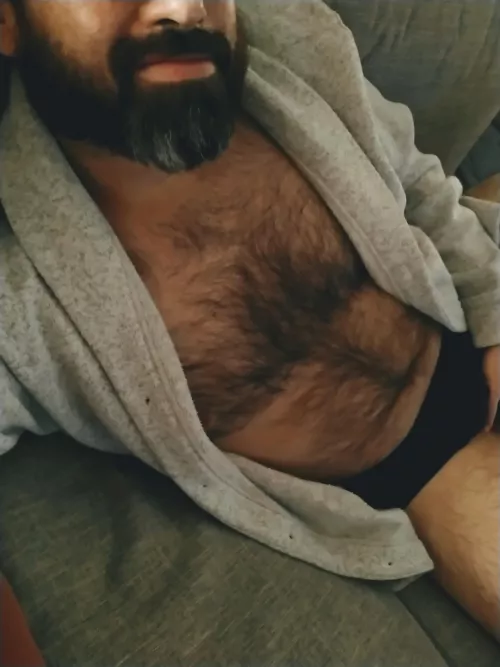 Chubby dudes are the best Valentine cuddlers