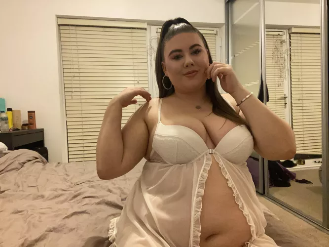 Chubby slut ready to please 💦