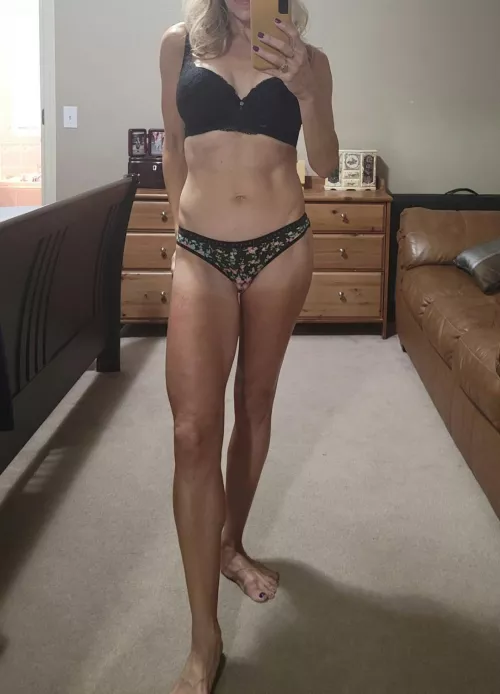 Classic runner tan lines.