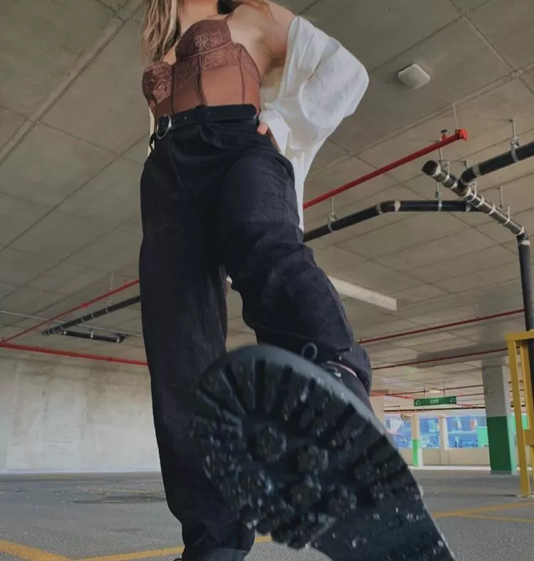 Clean my boot. Now Clean my boot. Now